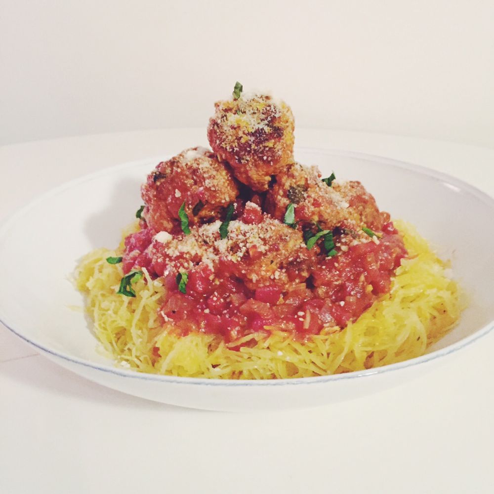 spaghetti squash and meatballs