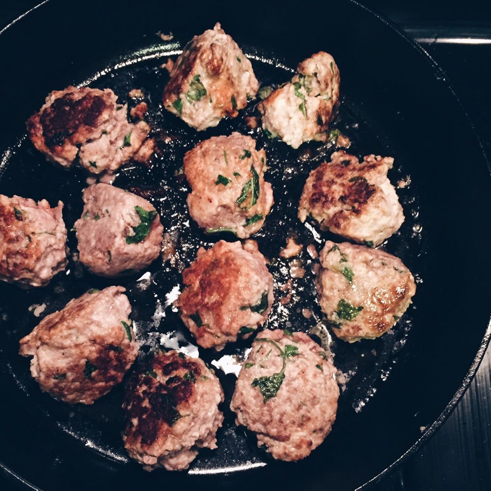 spaghetti squash and meatballs